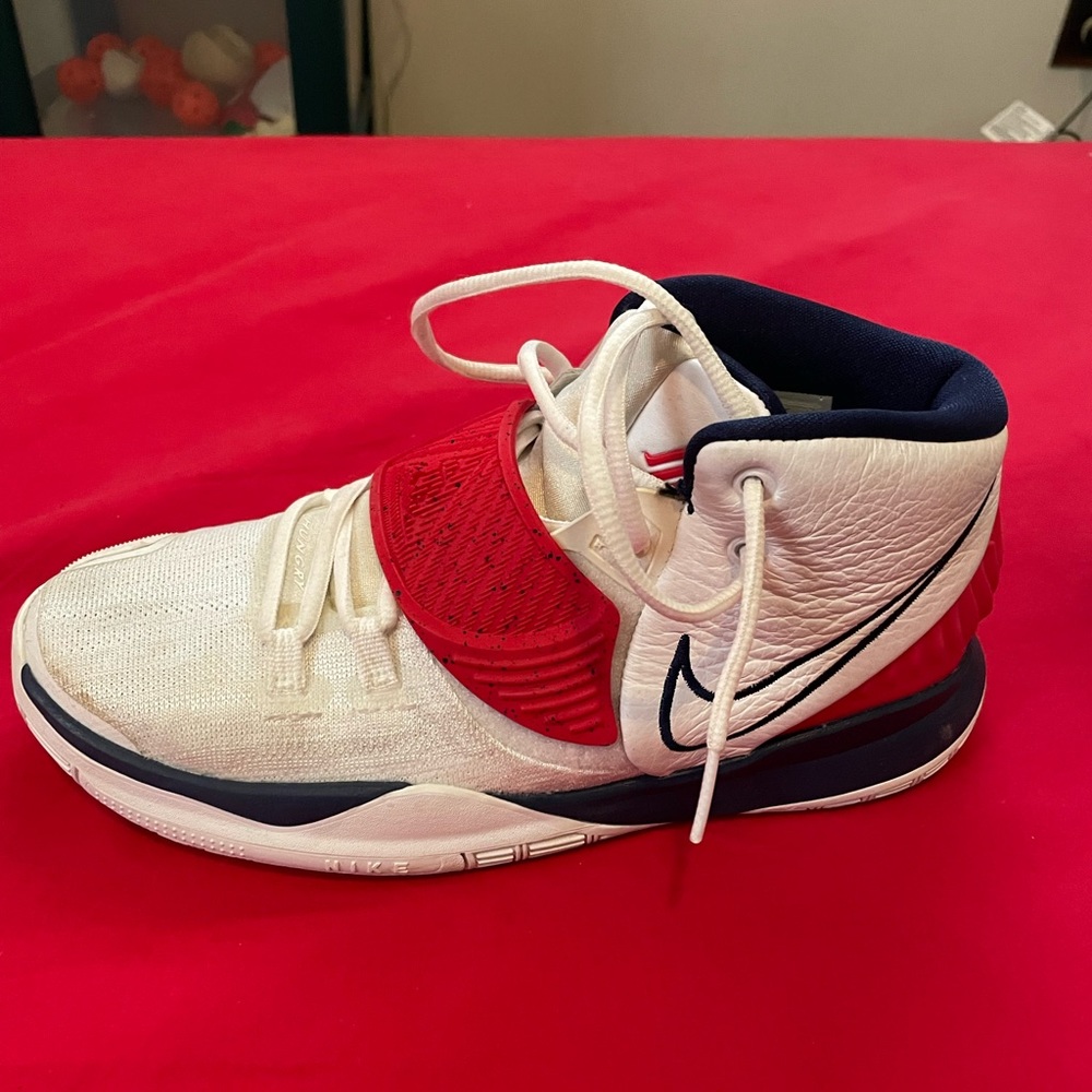 Kyrie 6